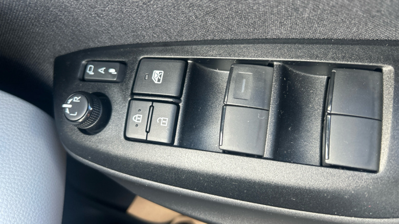 Toyota Yaris 1.5 Hybrid Excel 5dr CVT Hybrid Hatchback